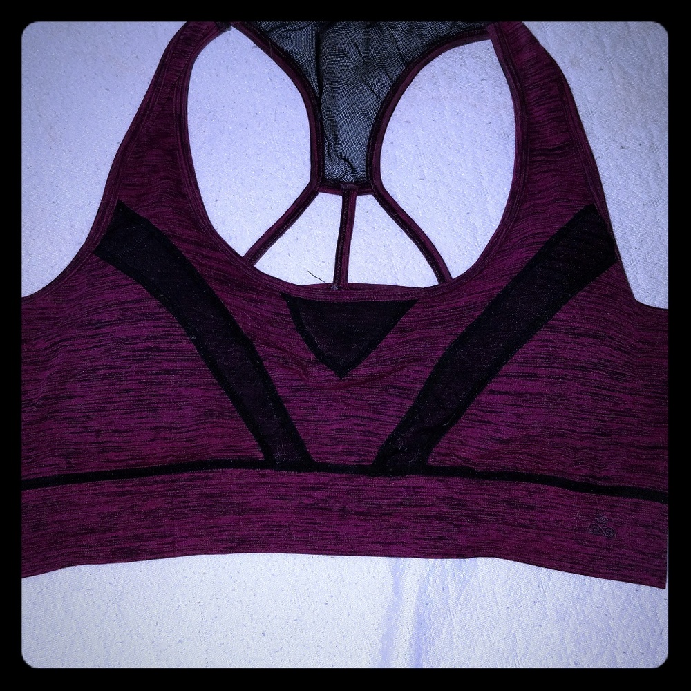 Sports bra